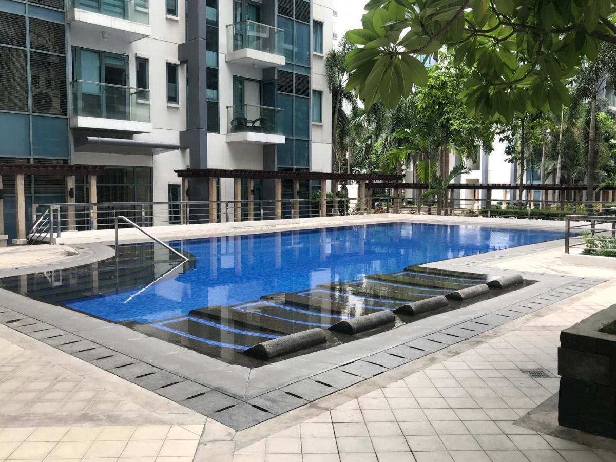 Lena'S Condotel Pasay Exterior photo