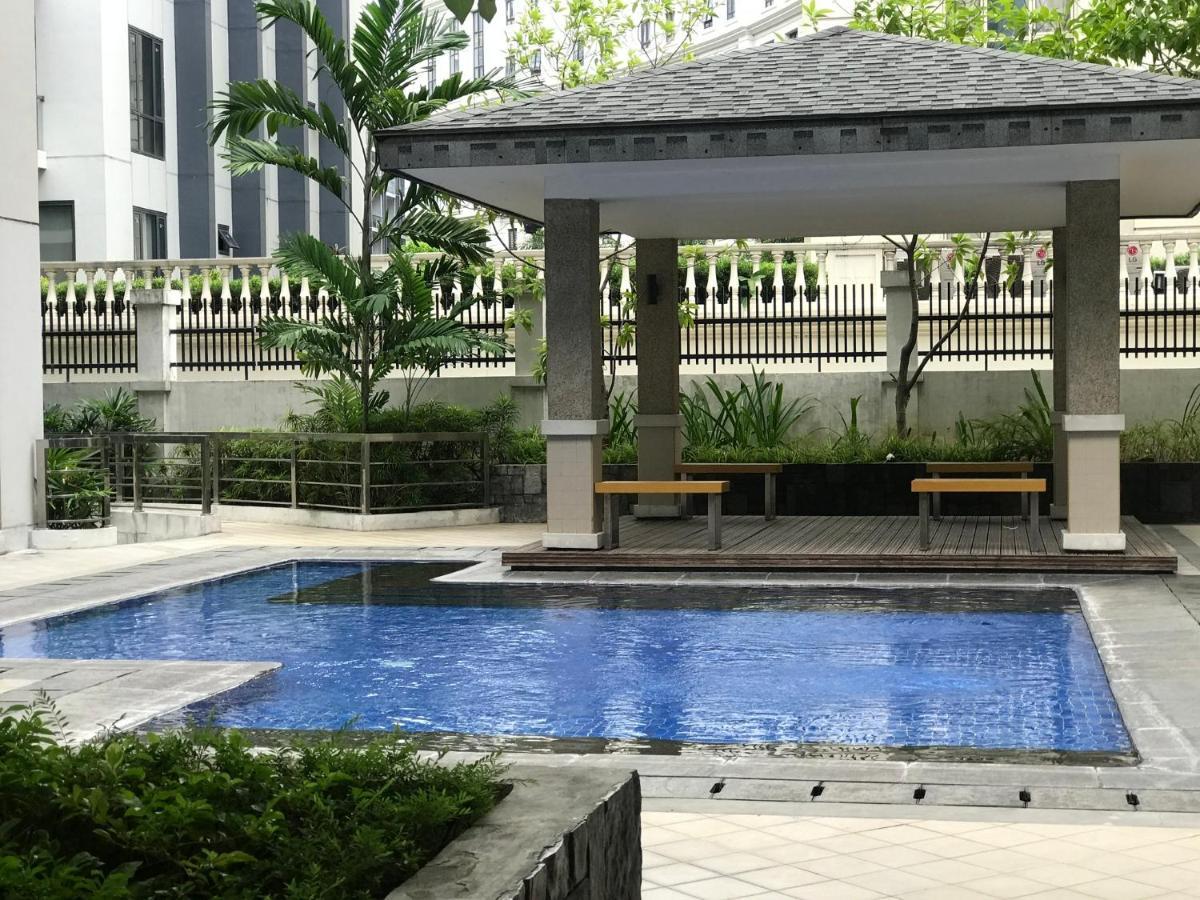 Lena'S Condotel Pasay Exterior photo